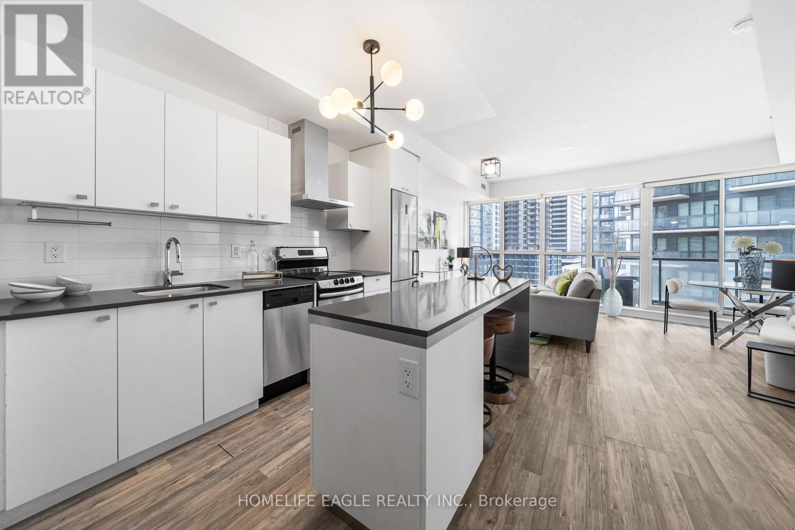 Photo 33 of 706 51 East Liberty Street, Toronto ON