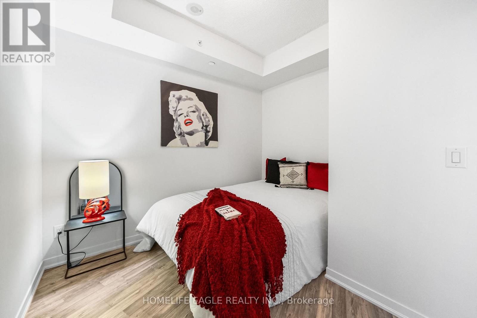 Photo 3 of 706 51 East Liberty Street, Toronto ON