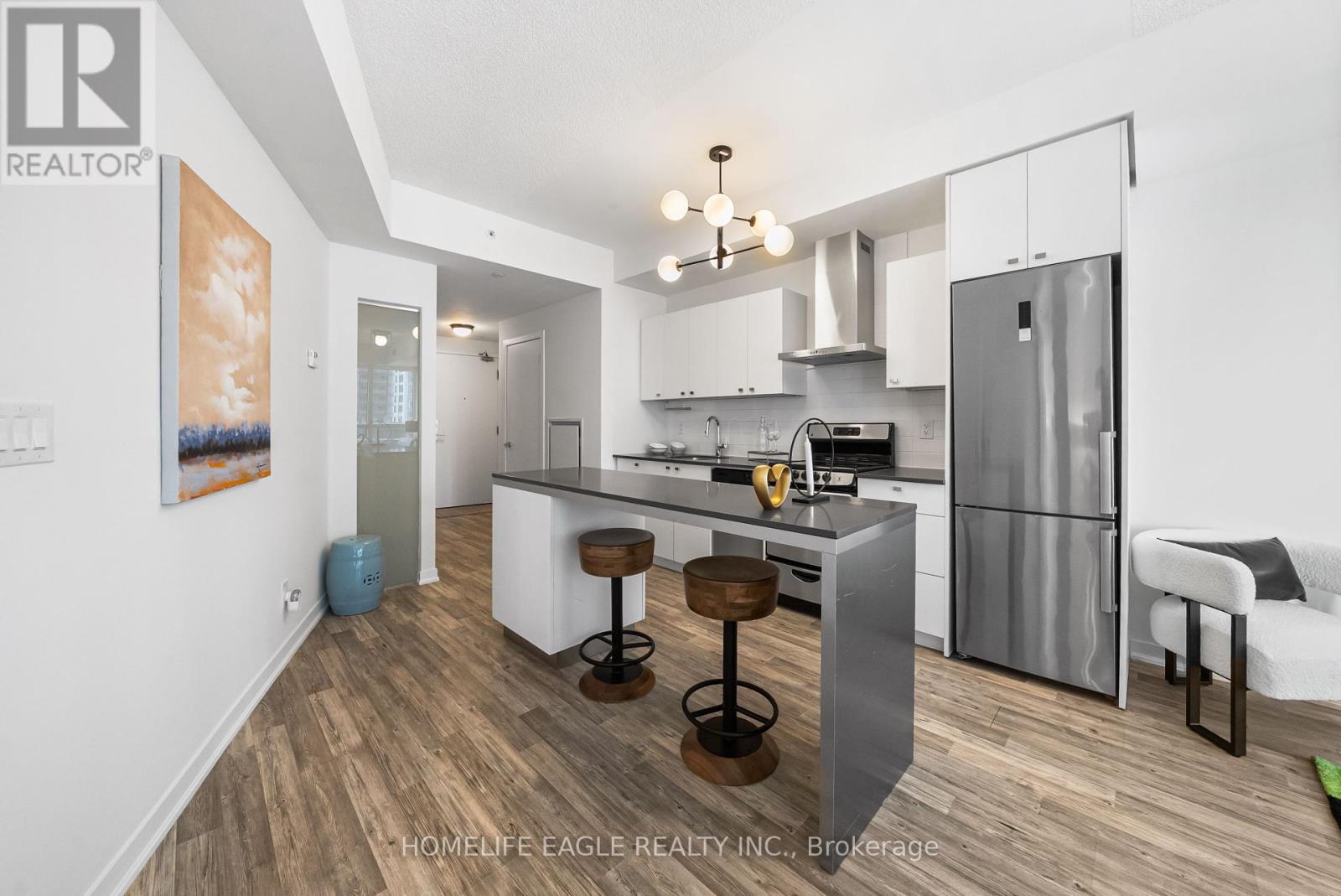 Photo 4 of 706 51 East Liberty Street, Toronto ON