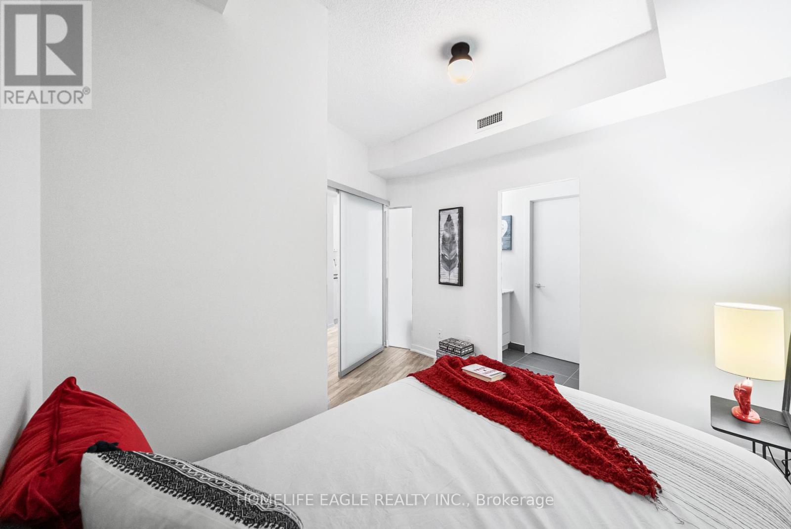 Photo 15 of 706 51 East Liberty Street, Toronto ON
