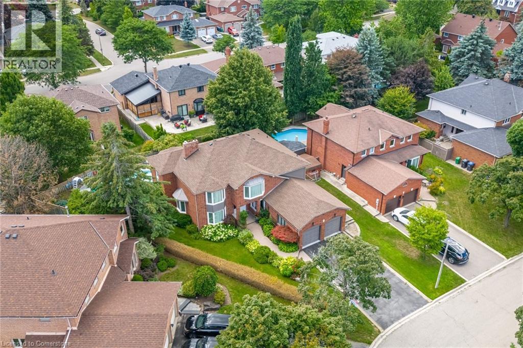 Photo 5 of 15 Brookbank Court, Brampton ON