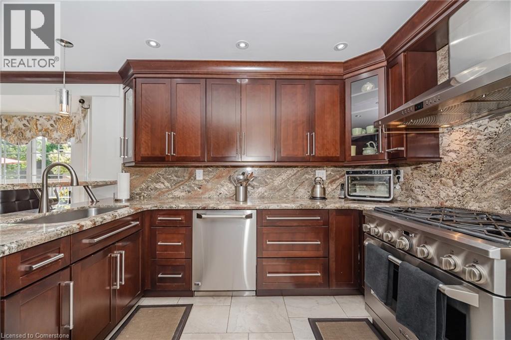 Photo 21 of 15 Brookbank Court, Brampton ON