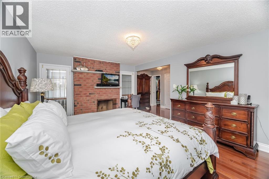 Photo 25 of 15 Brookbank Court, Brampton ON