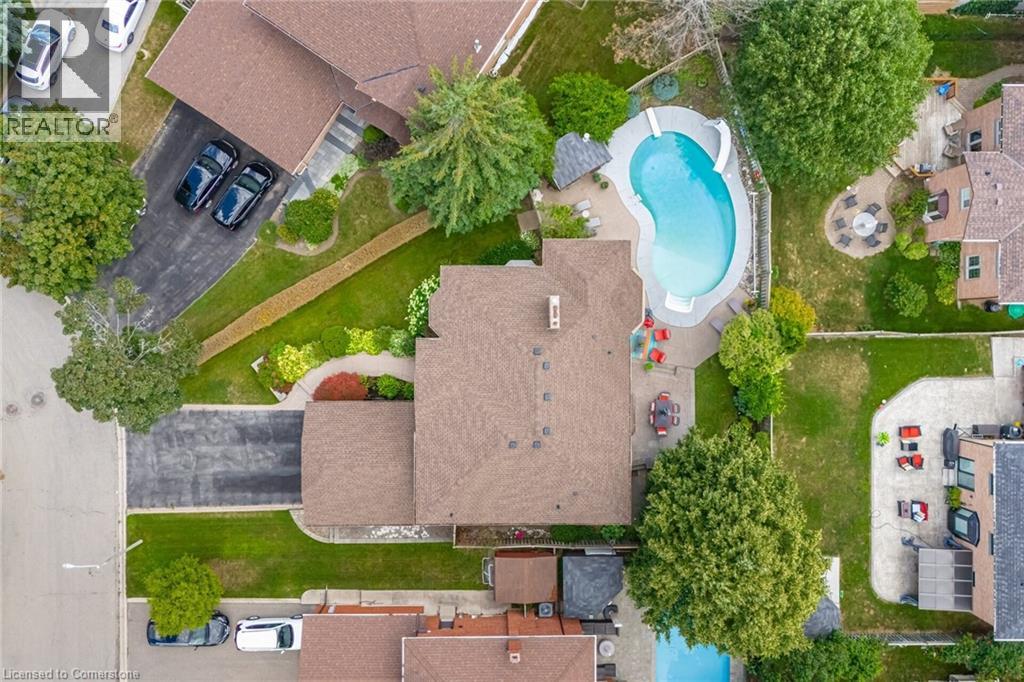 Photo 9 of 15 Brookbank Court, Brampton ON