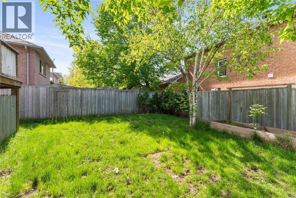 Photo 43 of 60 Crimson Ridge Road, Barrie ON