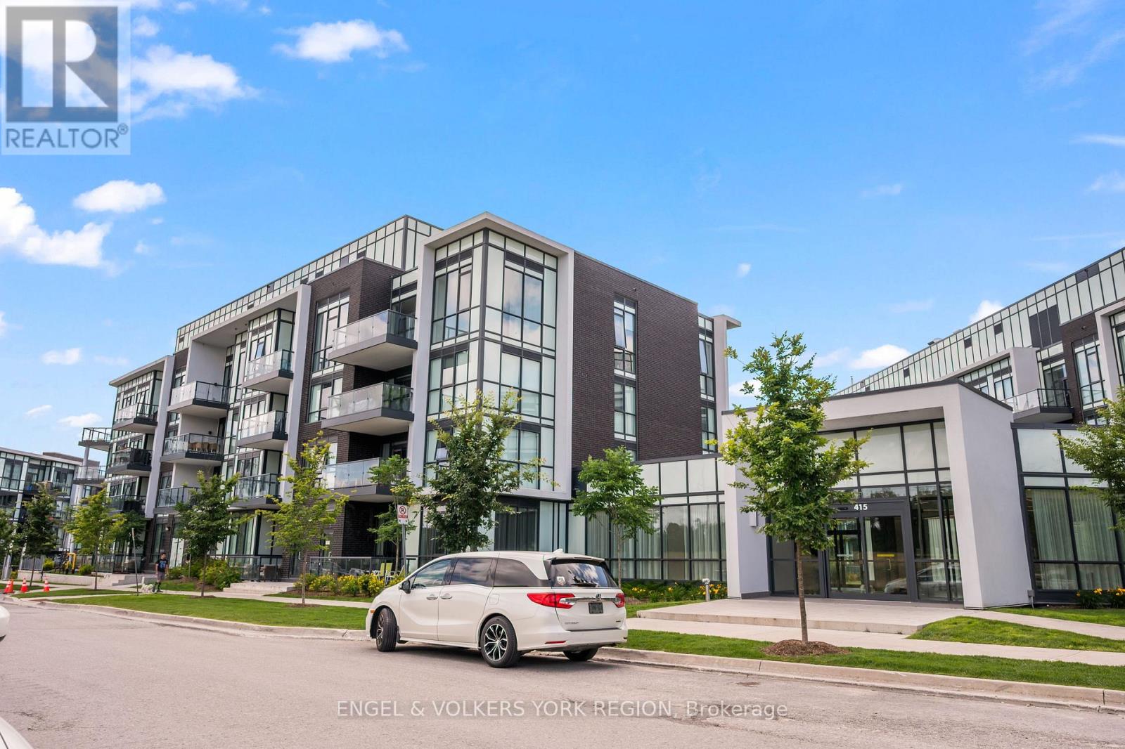 Photo 30 of 128 415 Sea Ray Avenue, Innisfil ON