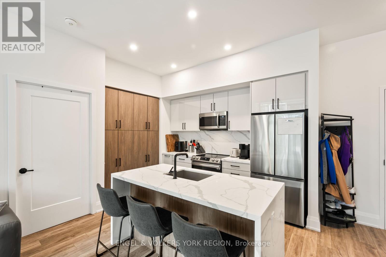 Photo 25 of 128 415 Sea Ray Avenue, Innisfil ON