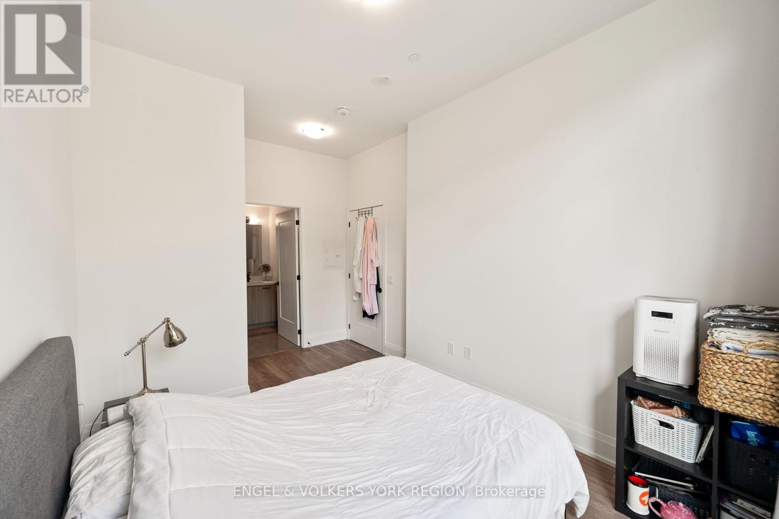 Photo 16 of 128 415 Sea Ray Avenue, Innisfil ON
