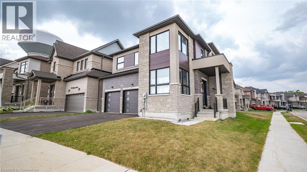 Photo 25 of 96 Strickland Avenue, Brantford ON