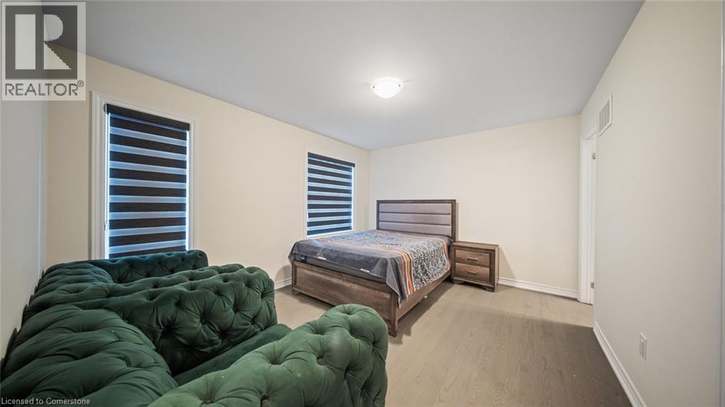 Photo 27 of 96 Strickland Avenue, Brantford ON