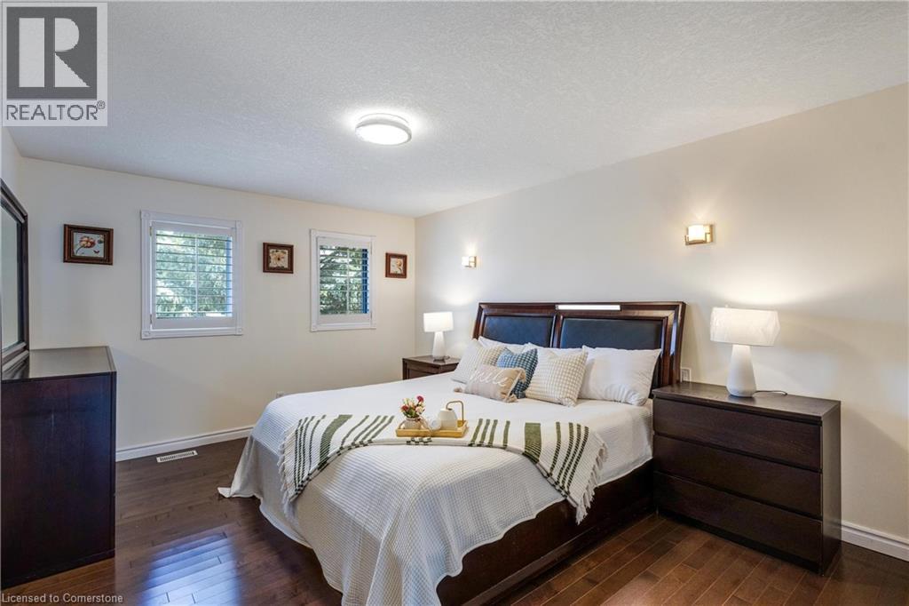 Photo 30 of 525 Leighland Drive, Waterloo ON