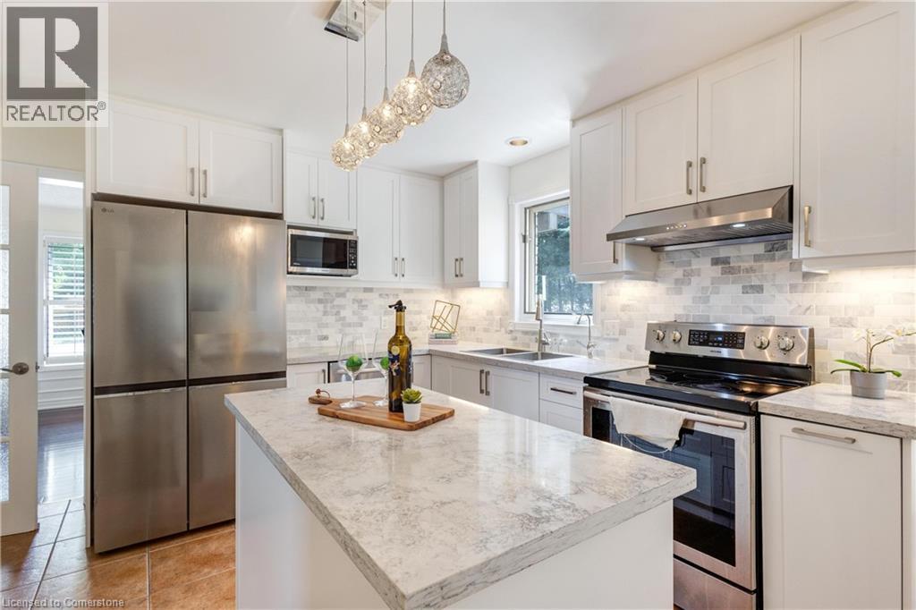 Photo 11 of 525 Leighland Drive, Waterloo ON