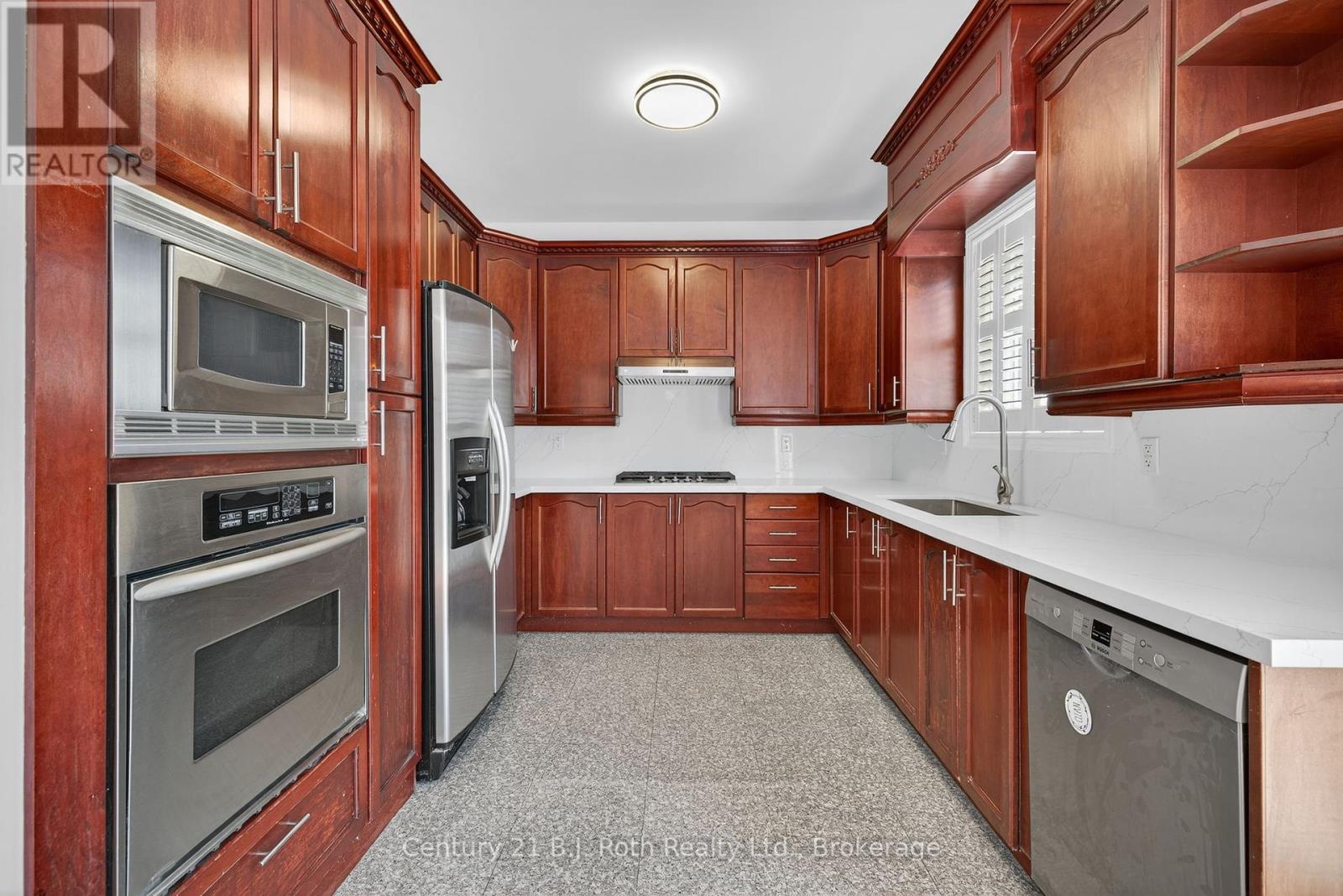 Photo 13 of 94 Destino Crescent, Vaughan ON