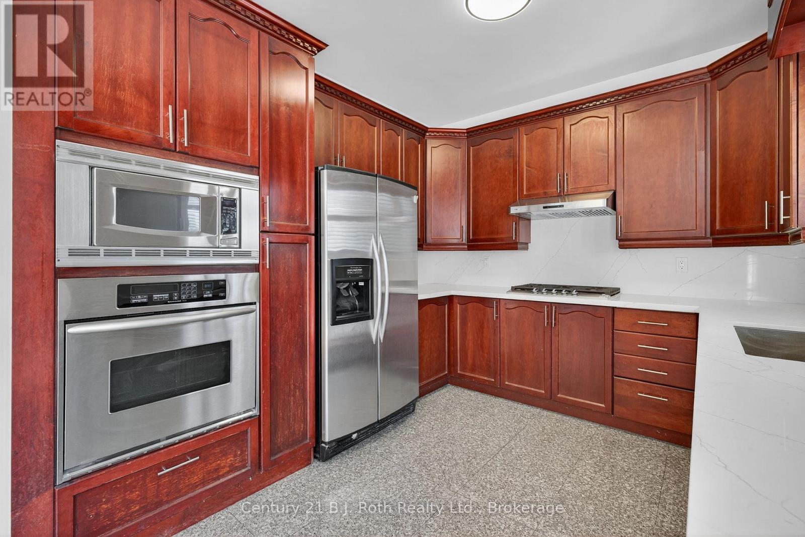 Photo 15 of 94 Destino Crescent, Vaughan ON