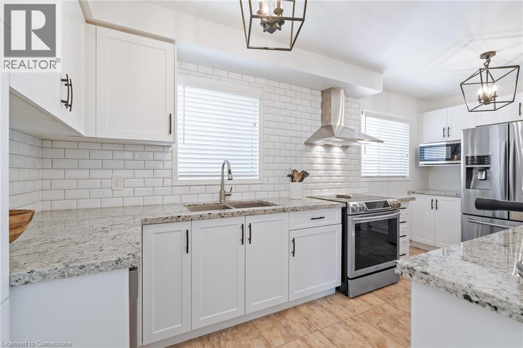 Photo 6 of 506 Taylor Crescent, Burlington ON