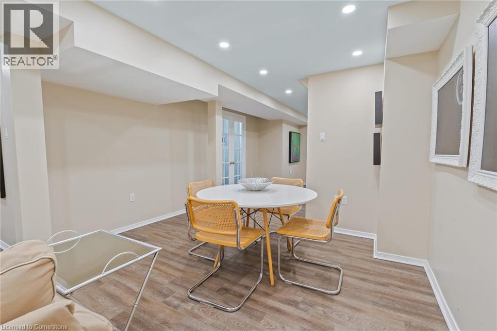 Photo 34 of 506 Taylor Crescent, Burlington ON