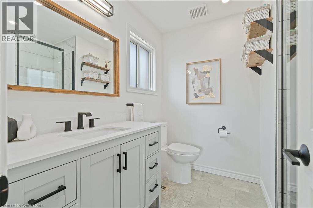 Photo 1 of 506 Taylor Crescent, Burlington ON