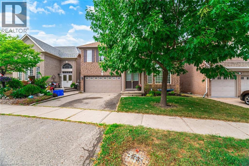 Photo 1 of 2499 Scotch Pine Drive, Oakville ON