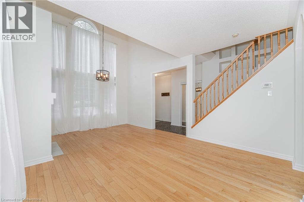 Photo 25 of 2499 Scotch Pine Drive, Oakville ON