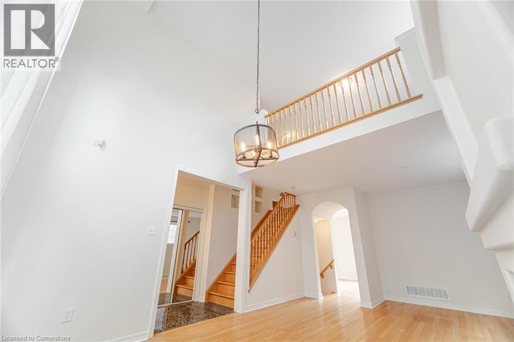 Photo 39 of 2499 Scotch Pine Drive, Oakville ON