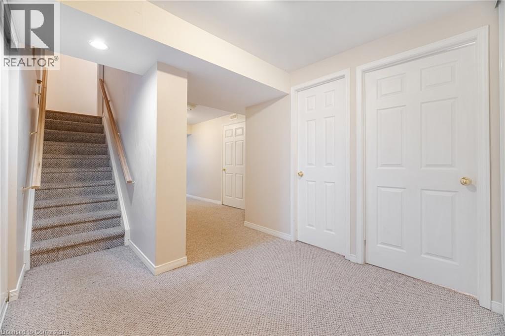 Photo 23 of 2499 Scotch Pine Drive, Oakville ON