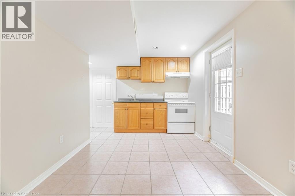 Photo 43 of 2499 Scotch Pine Drive, Oakville ON