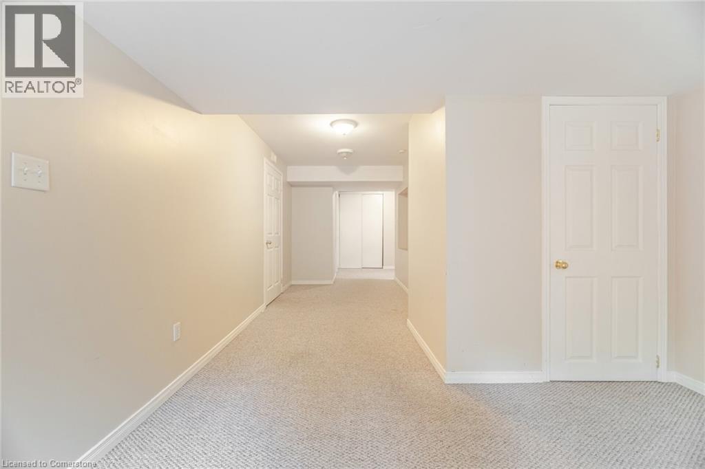 Photo 29 of 2499 Scotch Pine Drive, Oakville ON