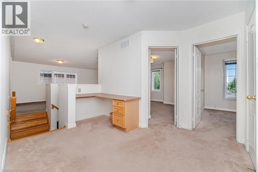 Photo 20 of 2499 Scotch Pine Drive, Oakville ON