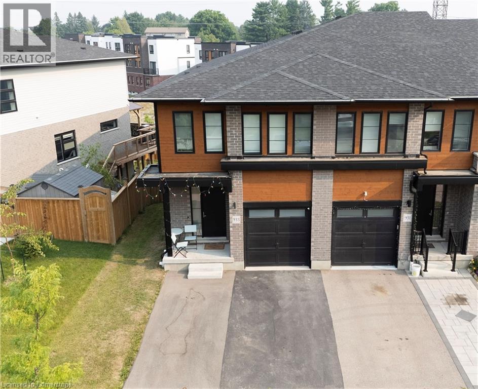 Photo 3 of 933 Robert Ferrie Drive, Kitchener ON