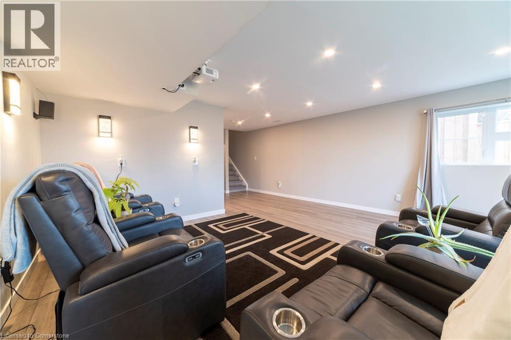 Photo 4 of 933 Robert Ferrie Drive, Kitchener ON