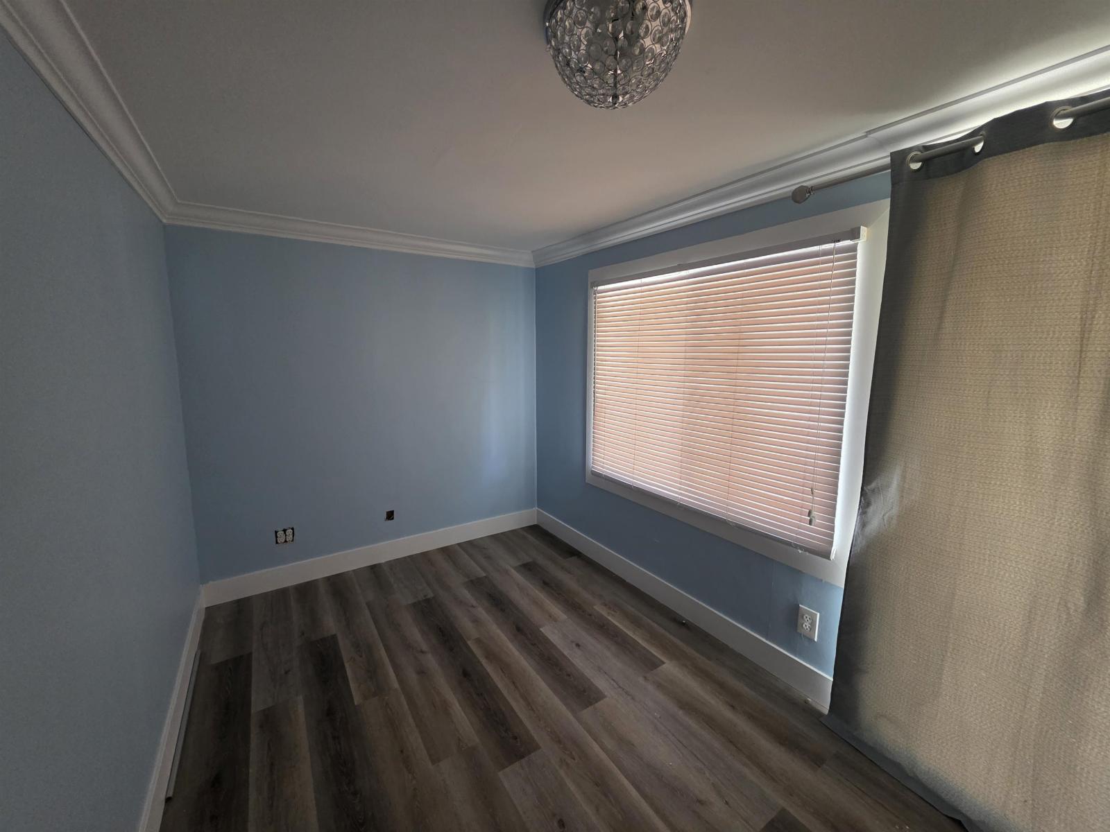 10381 MAIN, Delta