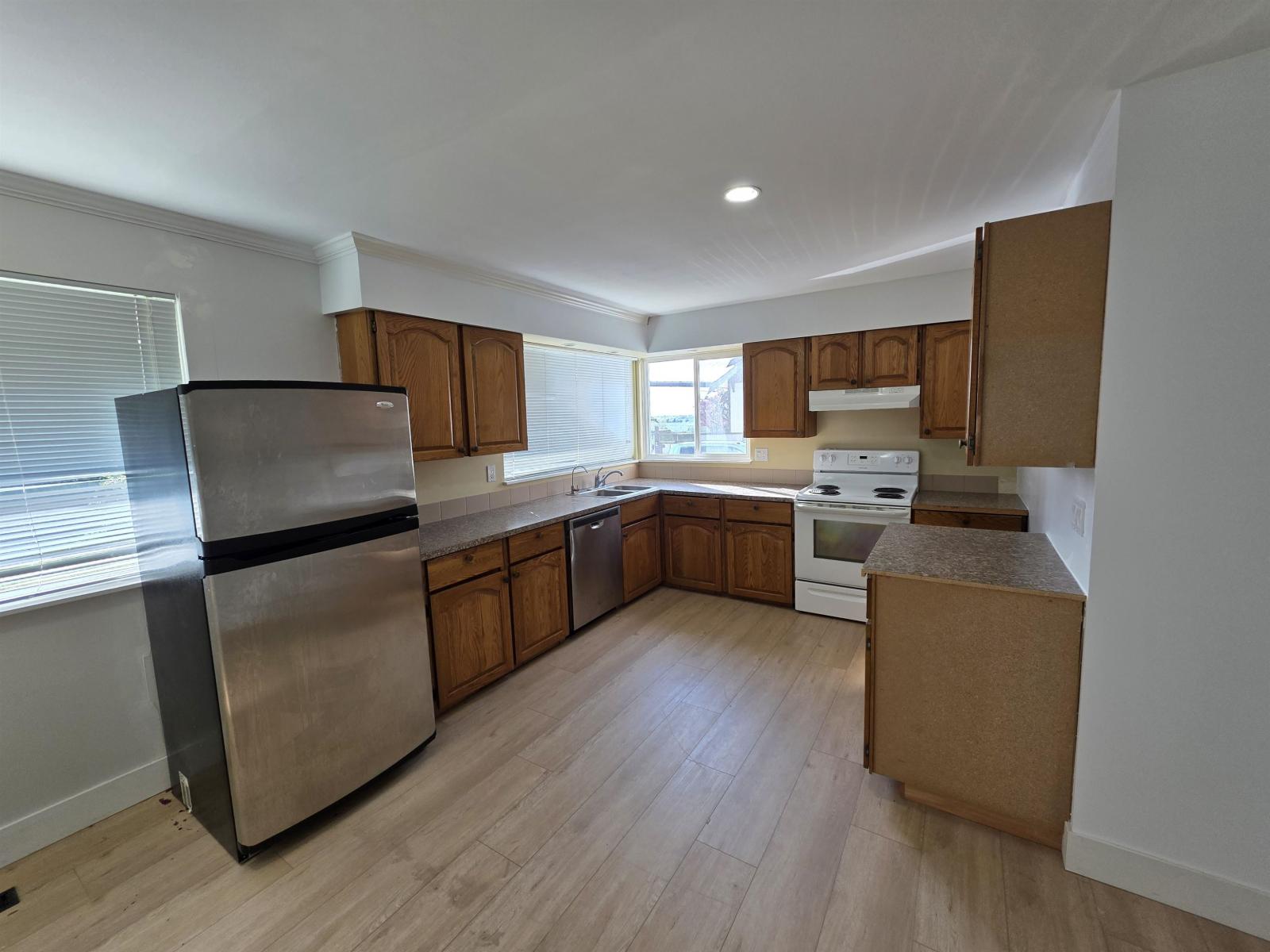10381 MAIN, Delta