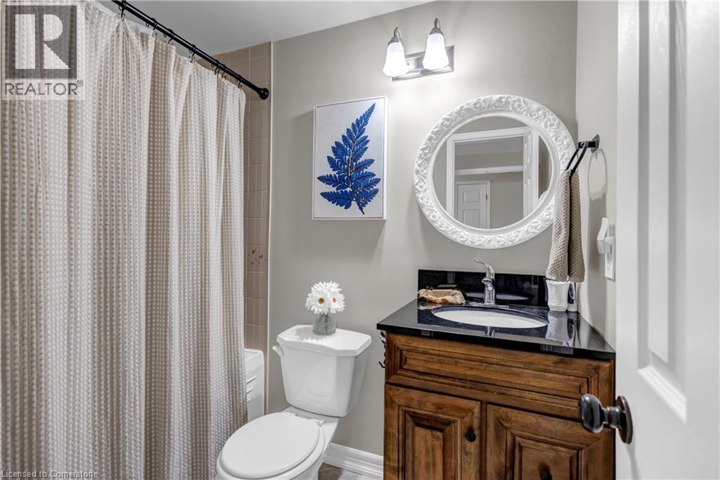 Photo 23 of 302 Wilkes Court Unit 24, Aurora ON