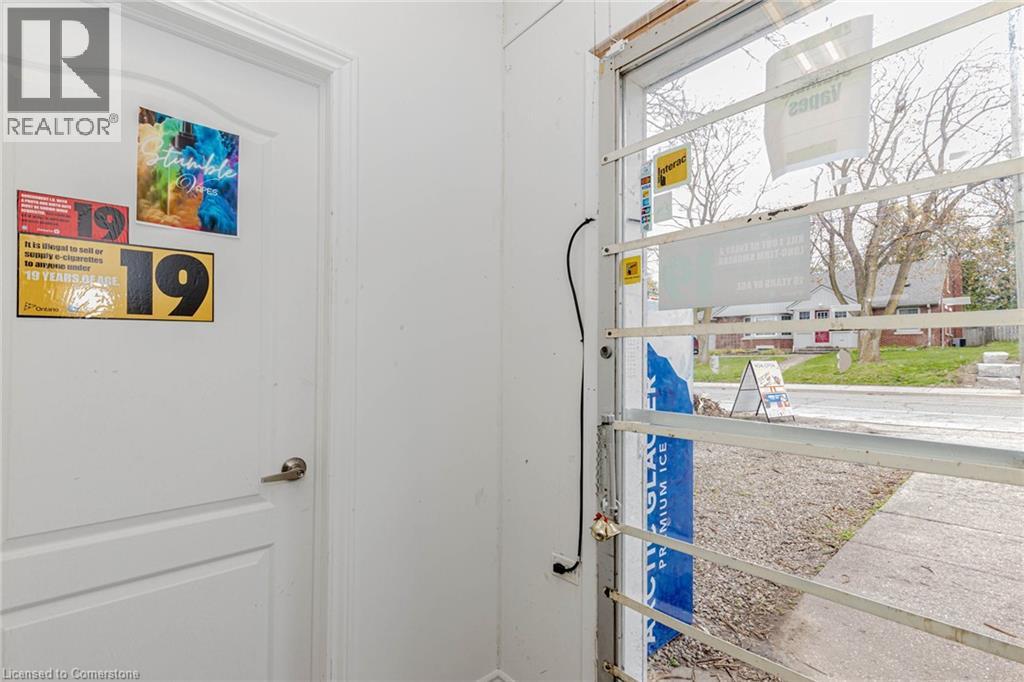 Photo 33 of 136 Cooper Street, Cambridge ON