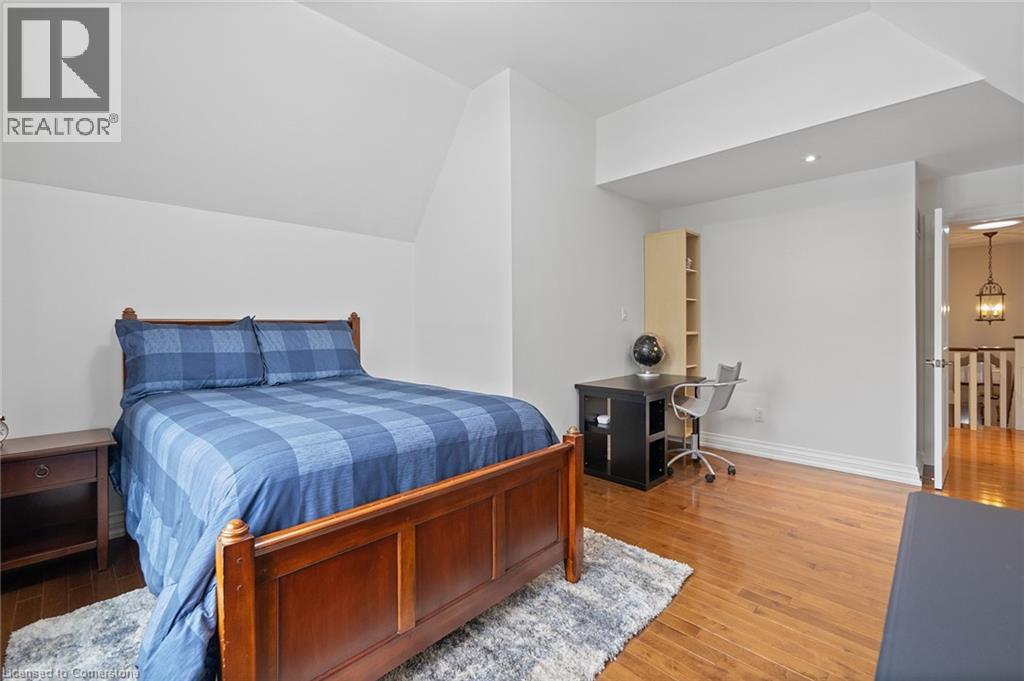 Photo 12 of 503 Meadow Wood Road, Mississauga ON