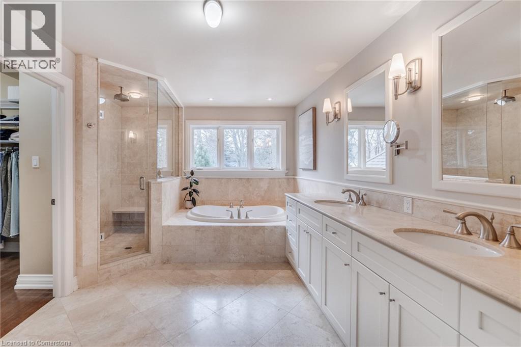 Photo 10 of 503 Meadow Wood Road, Mississauga ON