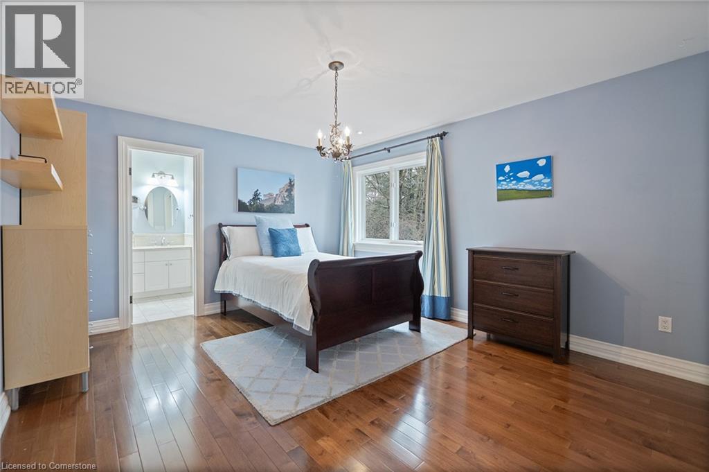 Photo 36 of 503 Meadow Wood Road, Mississauga ON