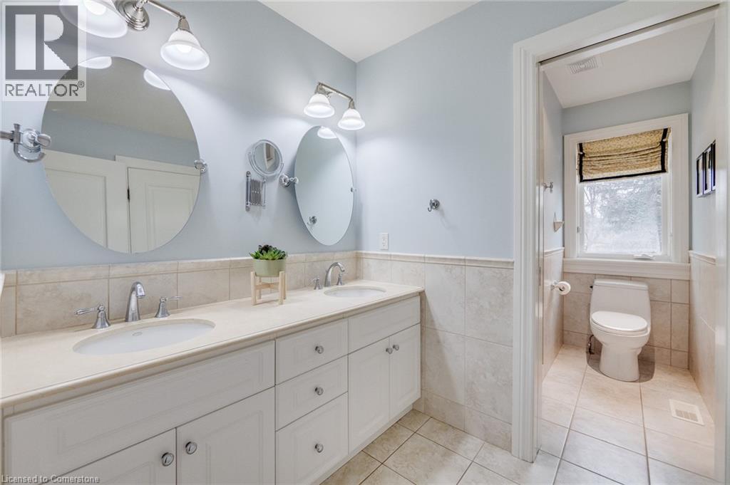 Photo 32 of 503 Meadow Wood Road, Mississauga ON