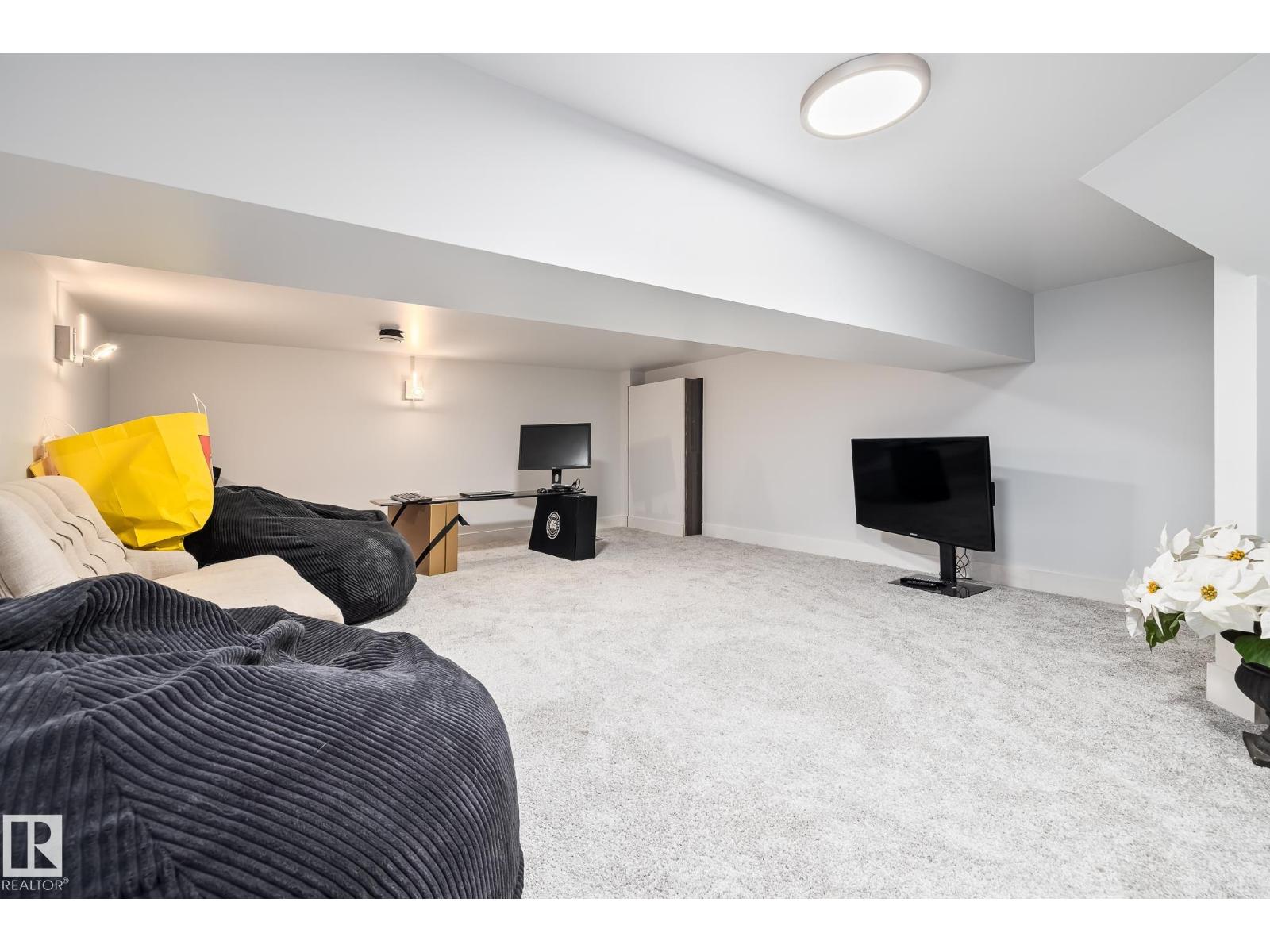 Photo 5 of 1562 Howes Pl Sw, Edmonton AB