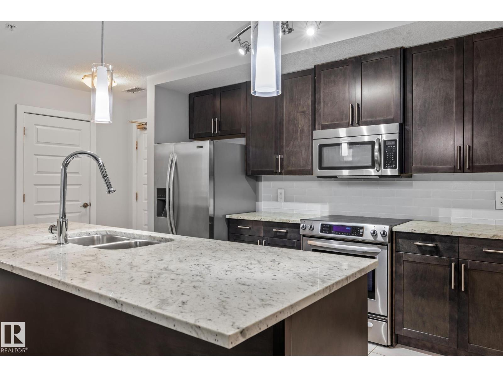 Photo 4 of 810 5151 Windermere Bv Sw, Edmonton AB