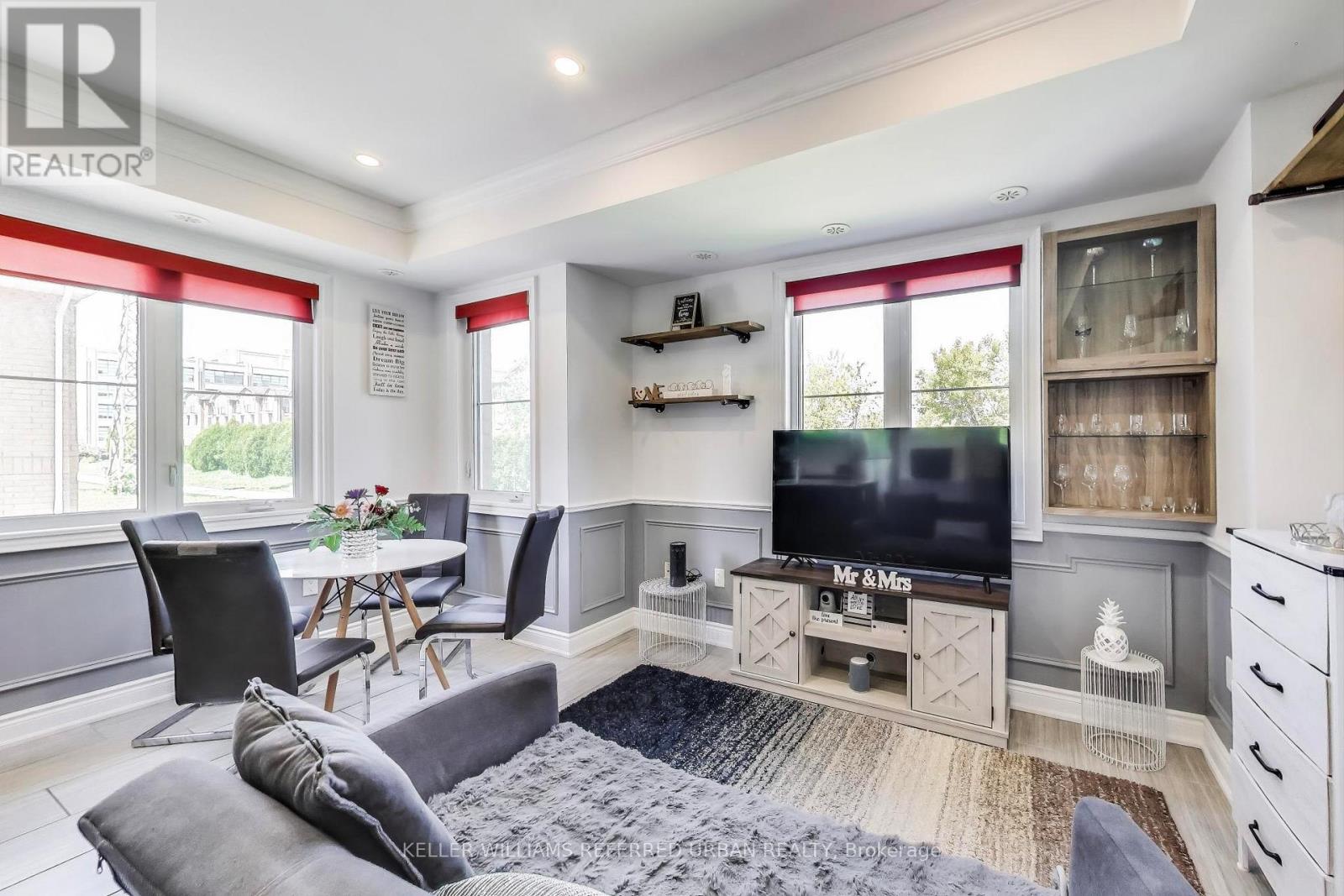 Photo 9 of 231 380 Hopewell Avenue, Toronto ON