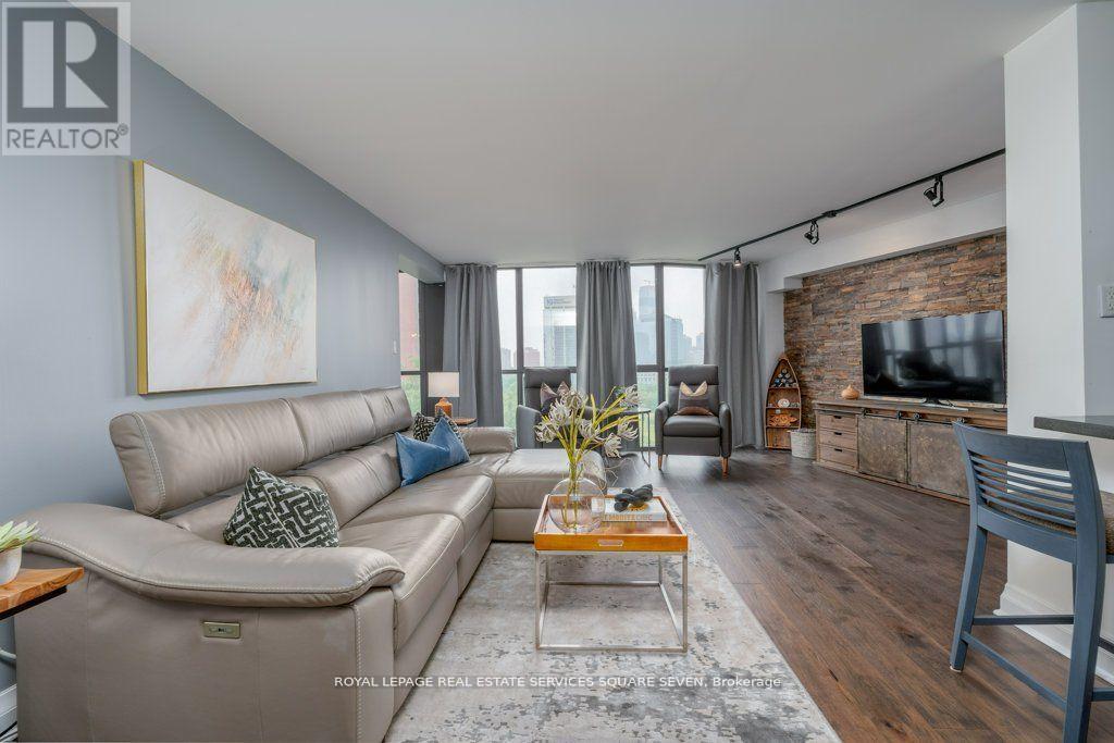Photo 19 of 705 4235 Sherwoodtowne Boulevard, Mississauga ON