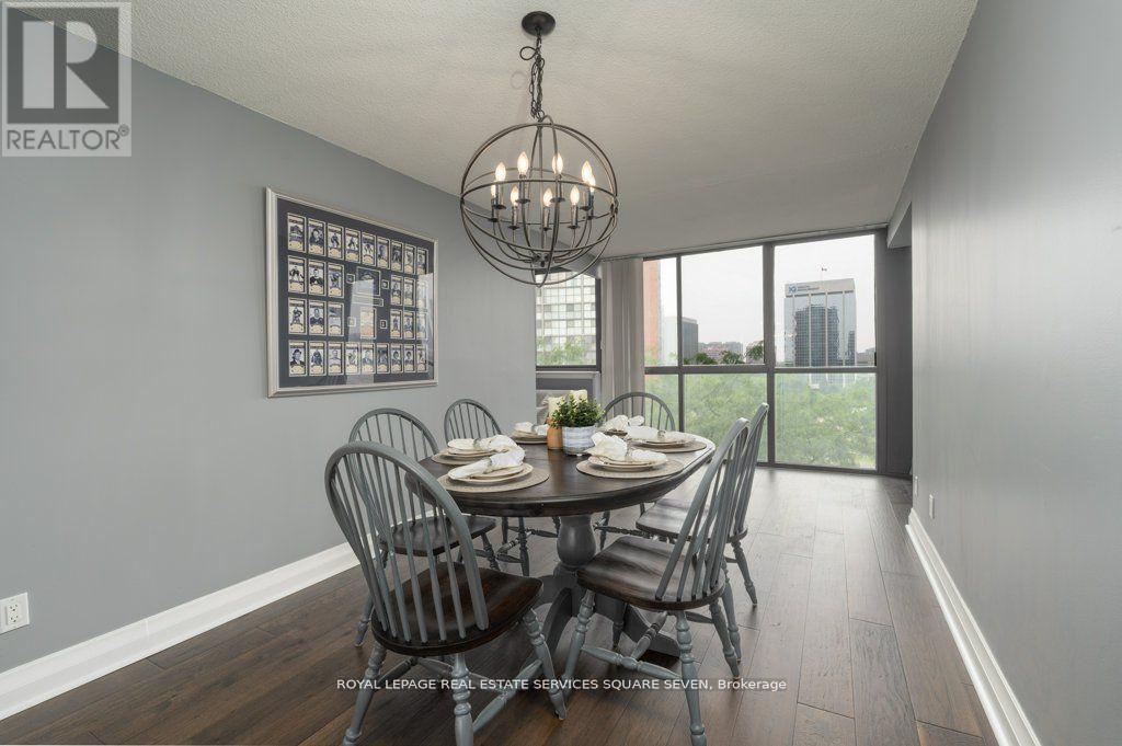 Photo 25 of 705 4235 Sherwoodtowne Boulevard, Mississauga ON