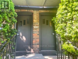 Photo 6 of 1 248 South Kingsway, Toronto ON