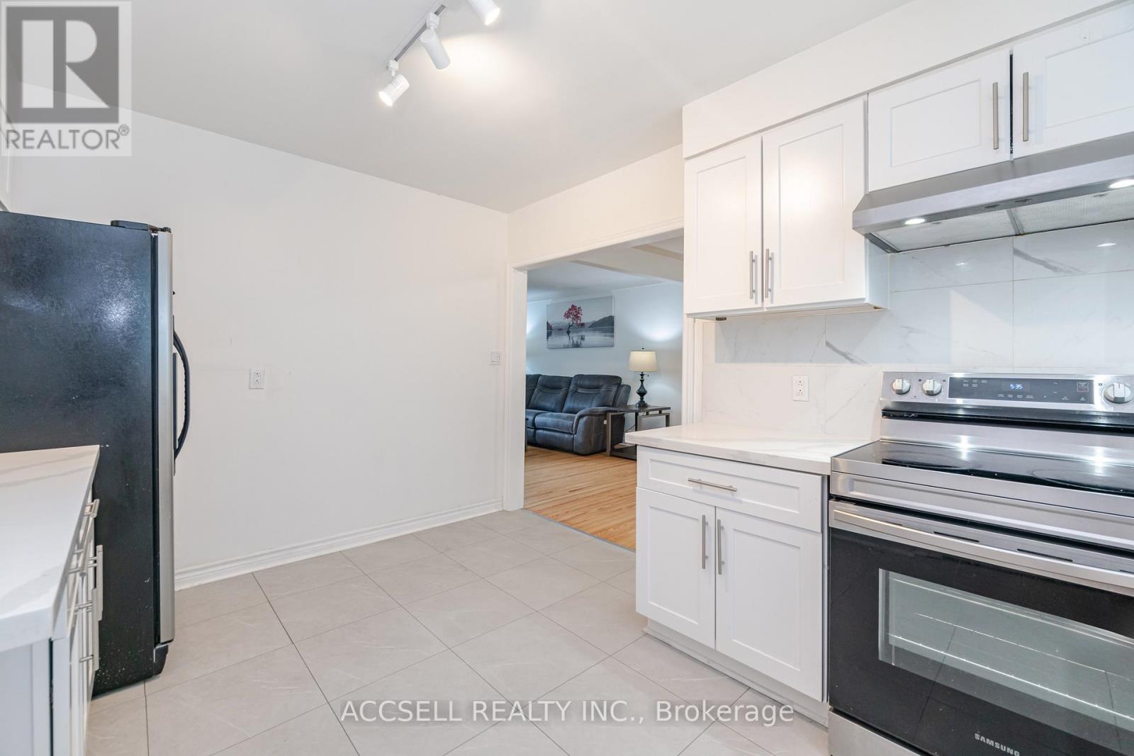 Photo 17 of 4 Tanner Circle, St Catharines ON