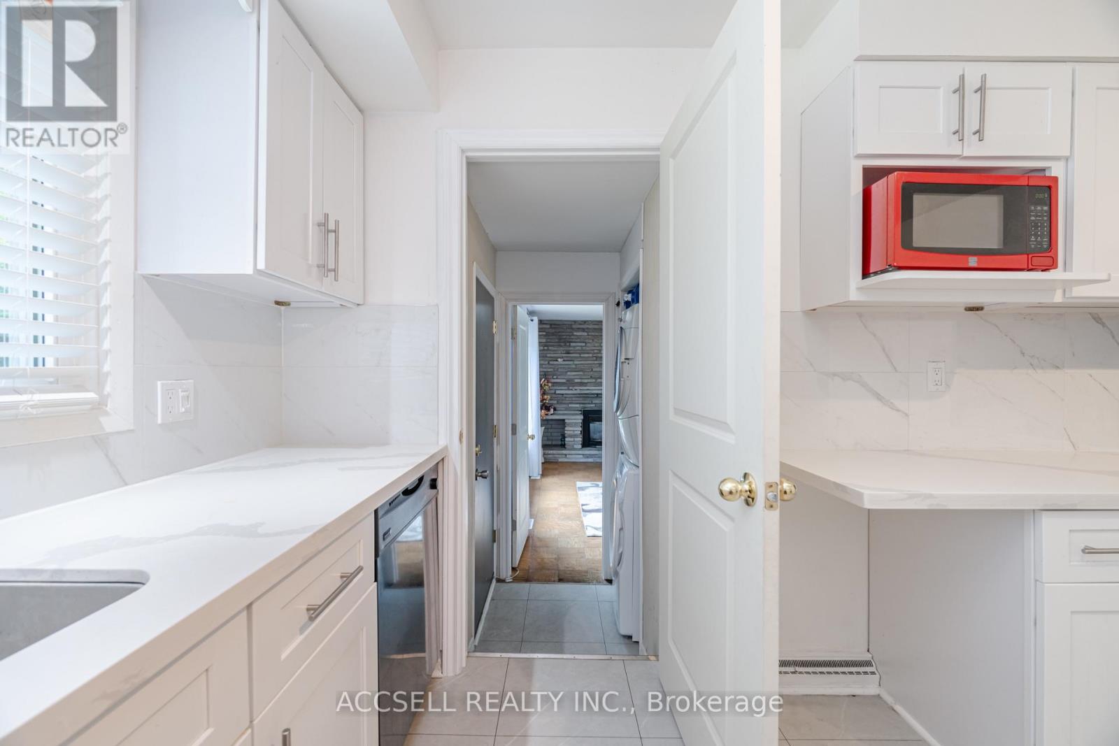 Photo 19 of 4 Tanner Circle, St Catharines ON