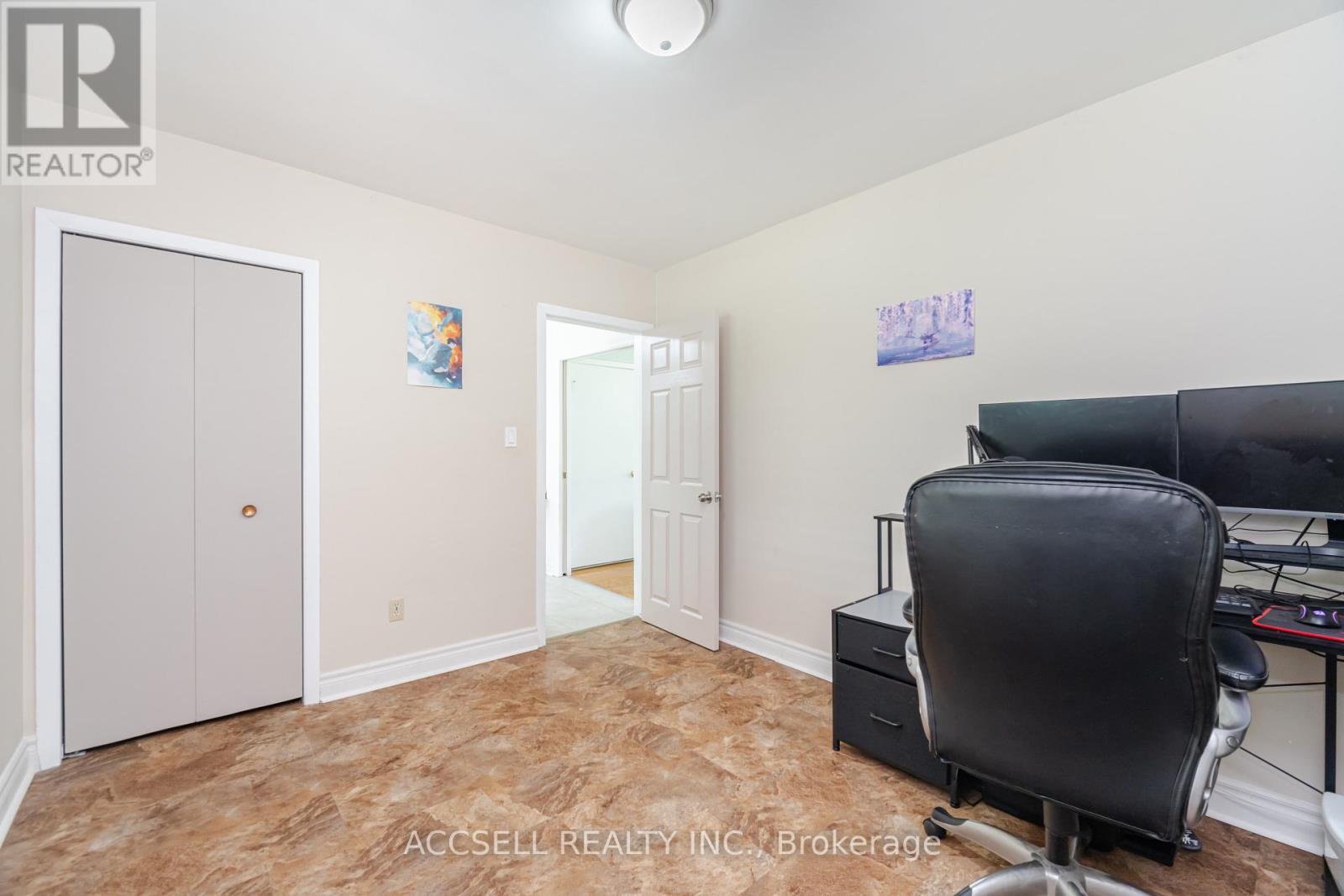 Photo 32 of 4 Tanner Circle, St Catharines ON