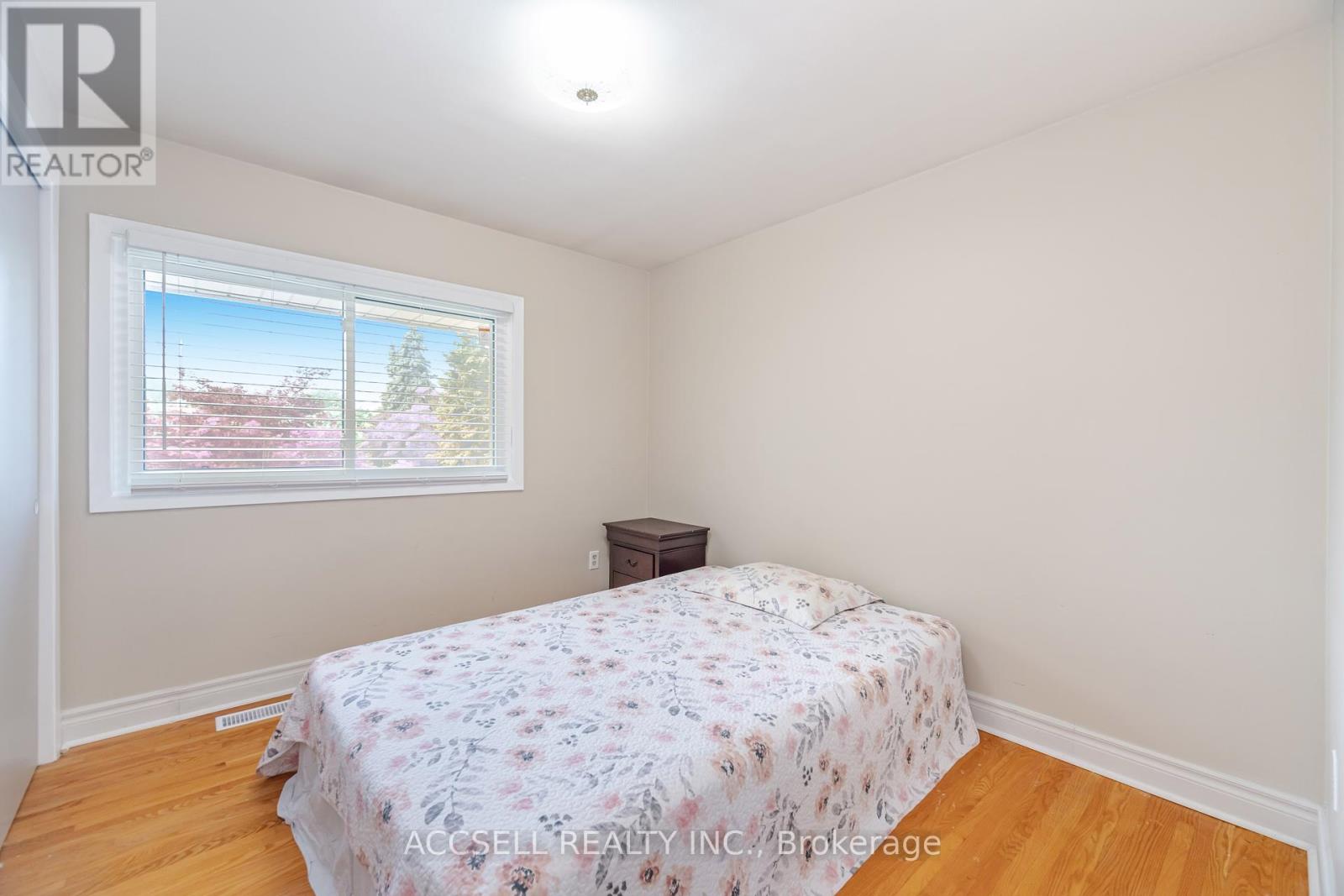Photo 48 of 4 Tanner Circle, St Catharines ON