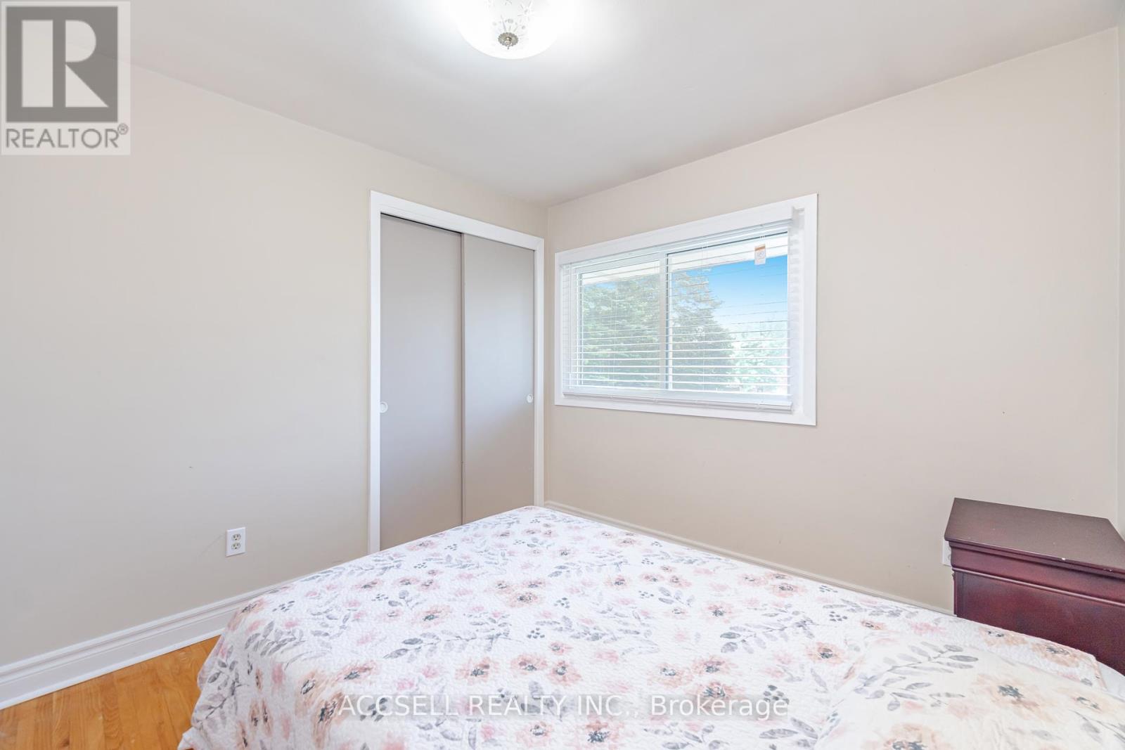 Photo 37 of 4 Tanner Circle, St Catharines ON