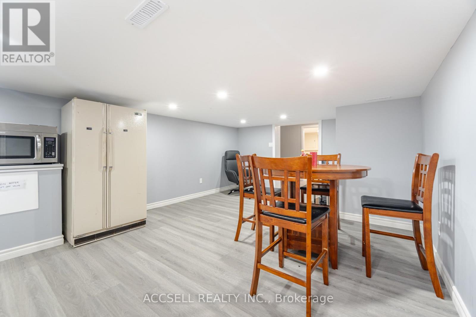 Photo 50 of 4 Tanner Circle, St Catharines ON